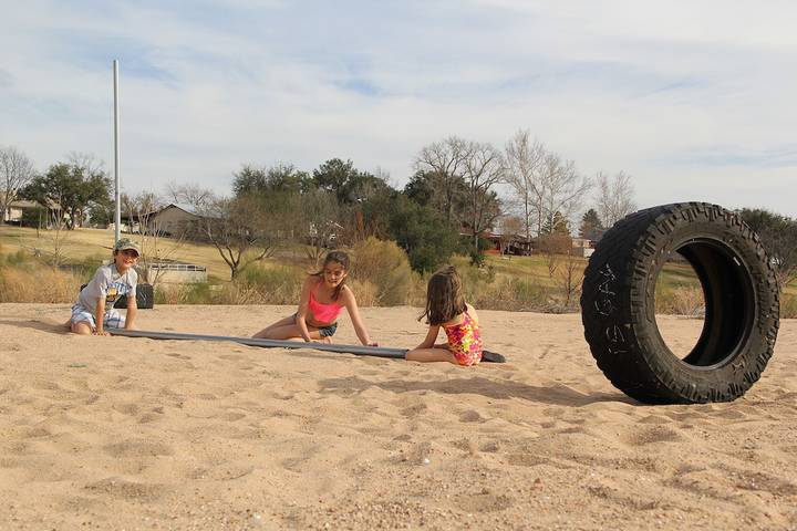 Vacation house for 14 people, with yard, with pets in Texas Hill Country