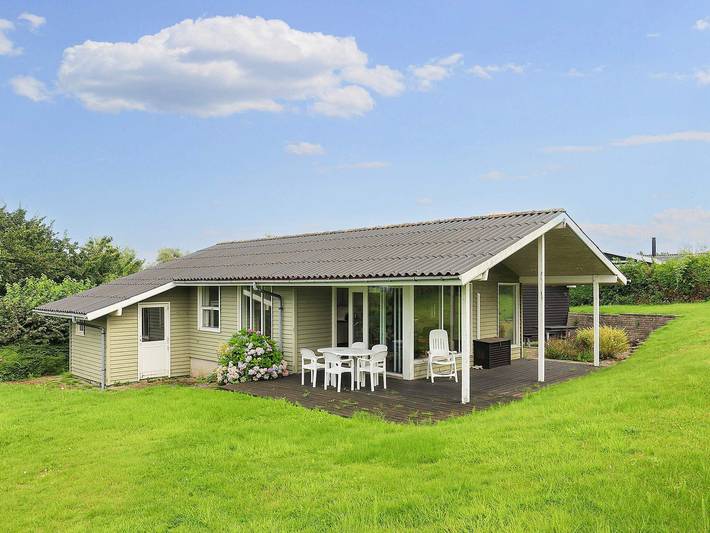Ferienhaus für 6 Personen, mit Terrasse und Garten in Middelfart