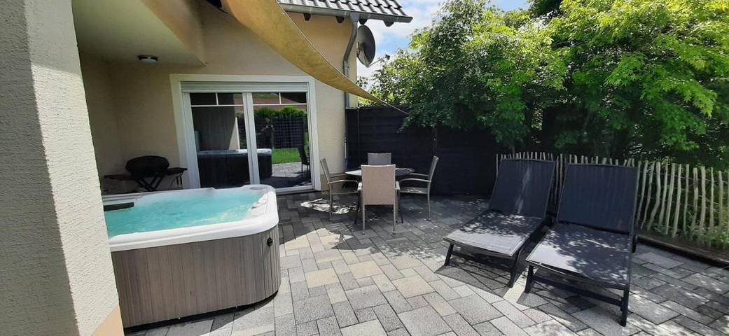 Gîte pour 3 personnes, avec terrasse et jacuzzi ainsi que sauna et jardin à Burbach - 3