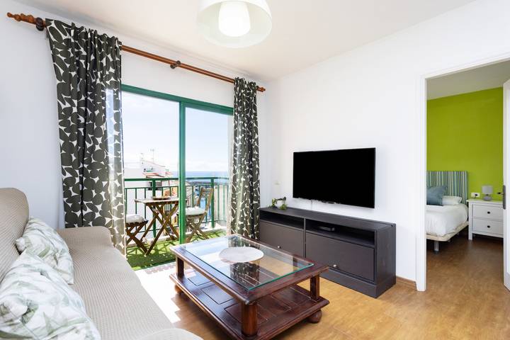 Appartement entier, Appartement de vacances pour 3 personnes avec balcon in Playa San Juan, Guía de Isora