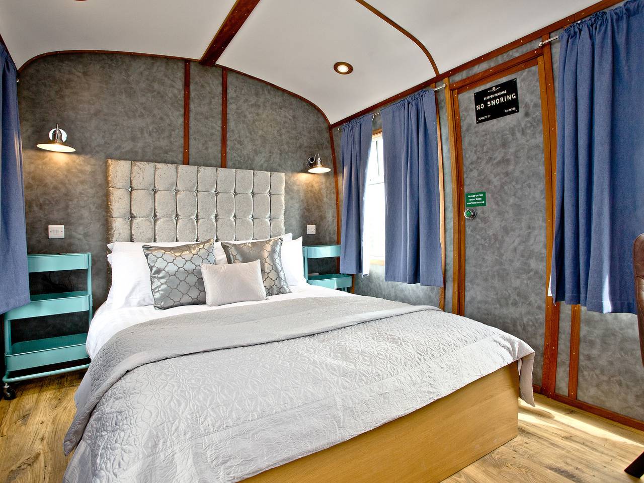 Brunel Boutique Railway Carriage 3 in Dawlish Warren, Dawlish