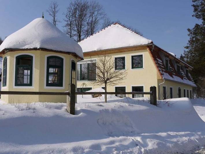 Ferienhaus für 4 Personen, mit Whirlpool und Terrasse sowie Sauna in Furth im Wald
