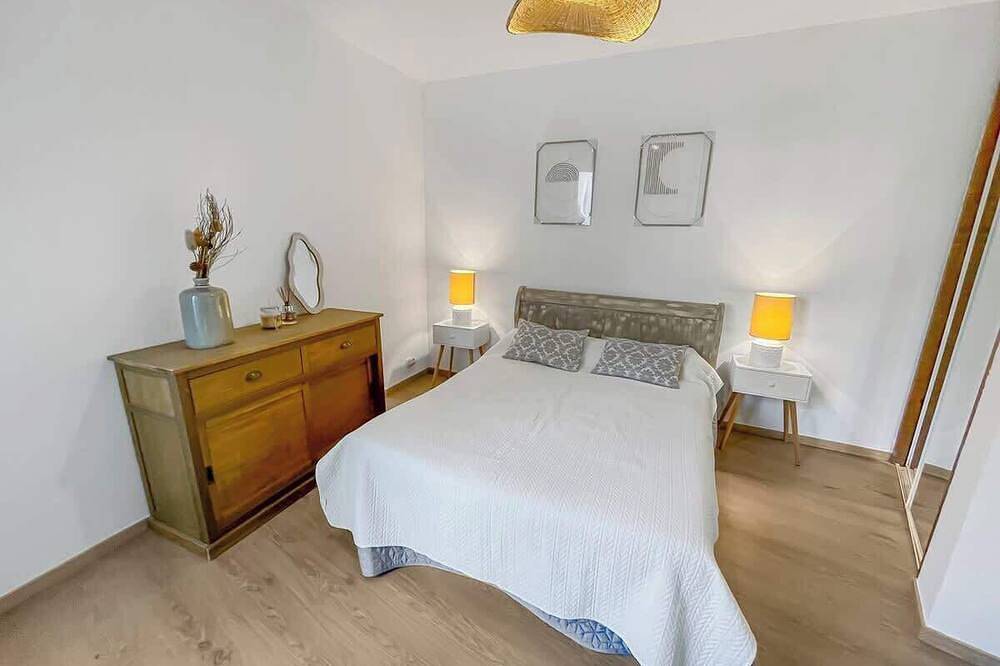 Entire apartment, T2 au pied de la Cité, vue sur les remparts in Carcassonne, Carcassonne region