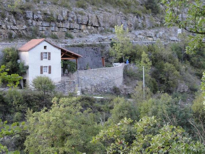 Location de vacances pour 2 personnes, avec jardin, animaux acceptés à Saint-Pierre-des-Tripiers - 4