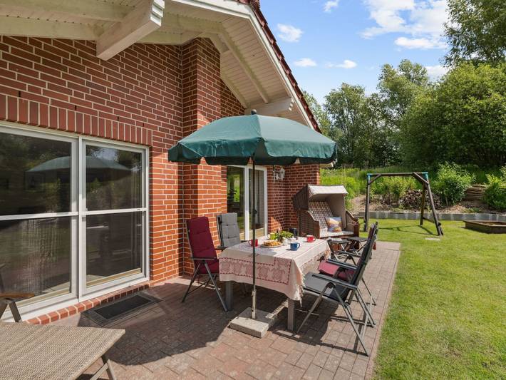 Ferienhaus für 7 Personen, mit Terrasse und Garten sowie Sauna in Cuxland - 4