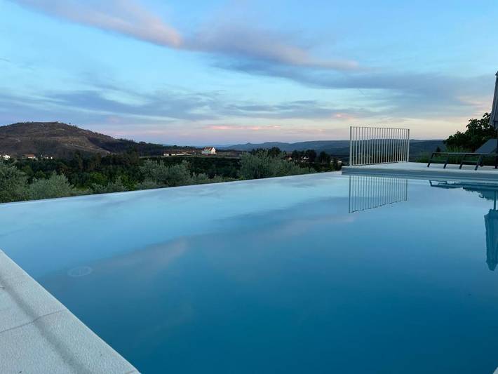Location de vacances pour 6 personnes, avec piscine ainsi que vue et terrasse dans Vila Pouca de Aguiar - 2