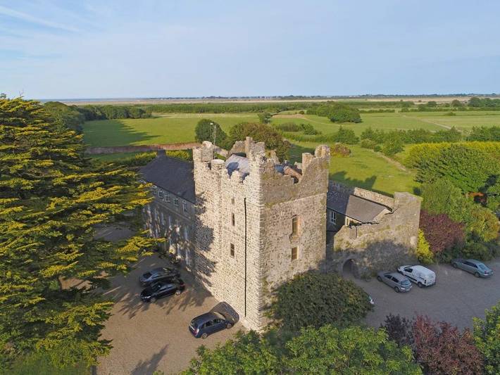 Bed and breakfast for 2 people, with Terrace and Garden in Rosslare