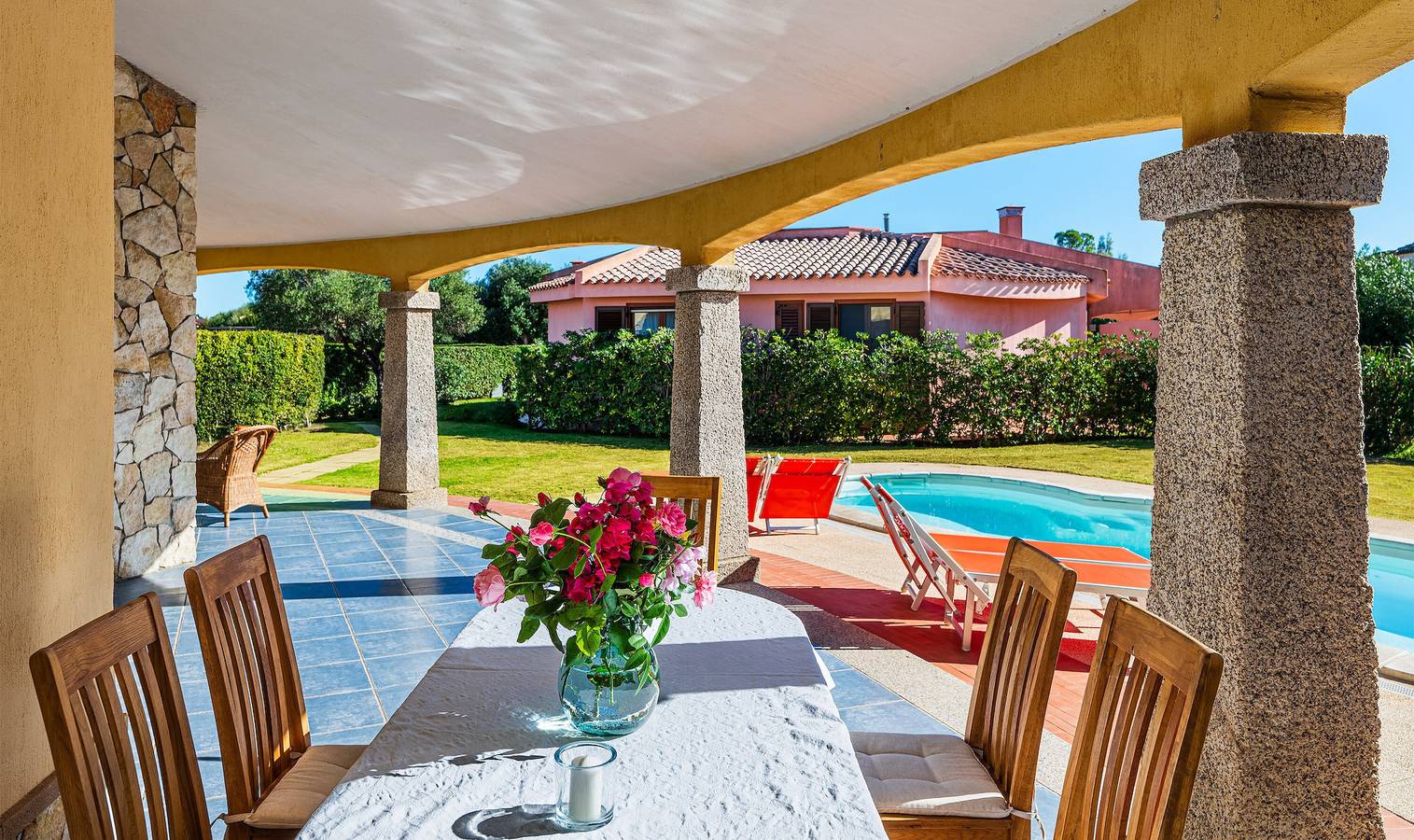 Villa 'Levante' with Private Pool, Wi-Fi and Air Conditioning in Costa Rei, Muravera
