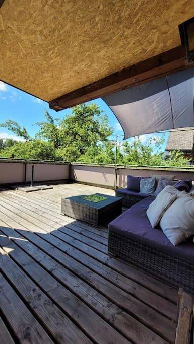 Ferienwohnung für 4 Personen, mit Balkon und Terrasse sowie Garten und Ausblick in Friedenweiler