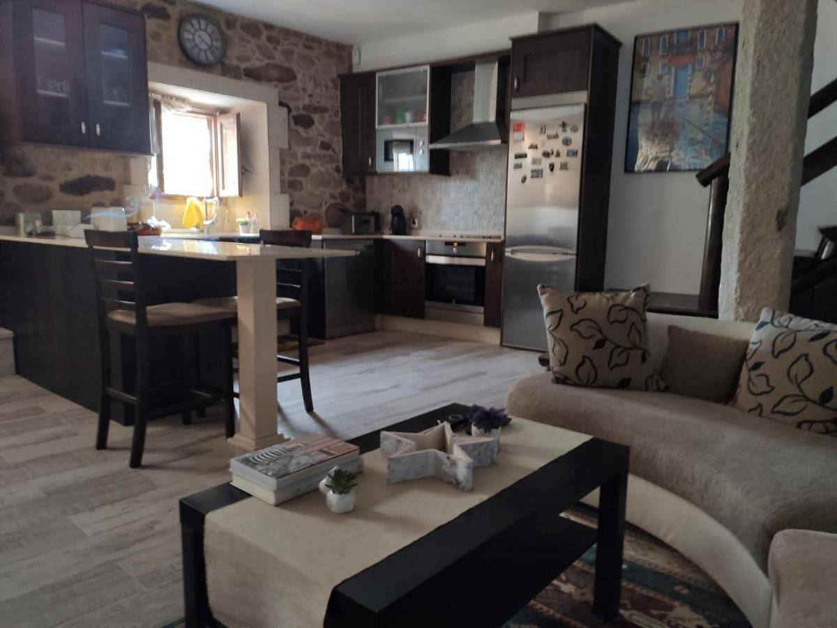 Three-Bedroom House in Padrón, Provincia de La Coruña
