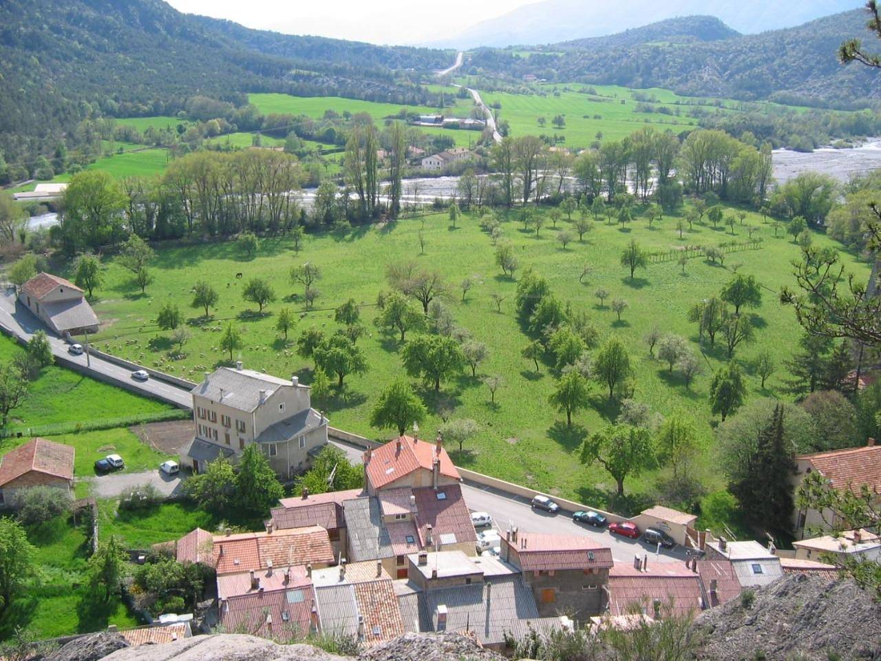 Double Room with Private Bathroom in La Javie, Alpes-de-Haute-Provence
