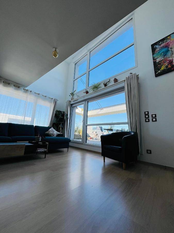 Gîte pour 4 personnes, avec terrasse et vue à Romainville - 2