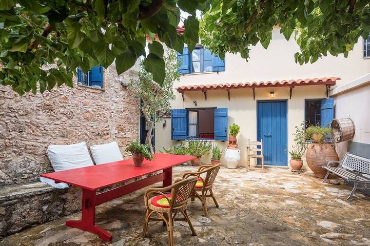 Gîte pour 9 personnes, avec jardin