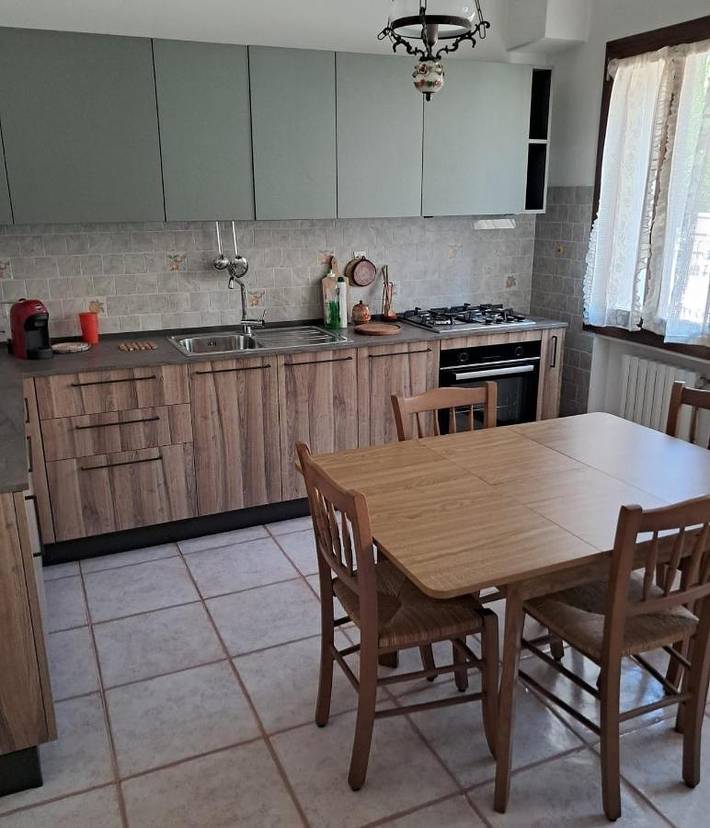 Location de vacances pour 4 personnes, avec jardin ainsi que balcon et vue à Follina - 3