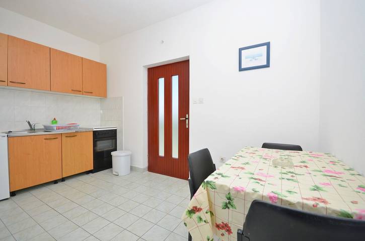 Ferienwohnung für 3 Personen, mit Balkon in Vodice - 4