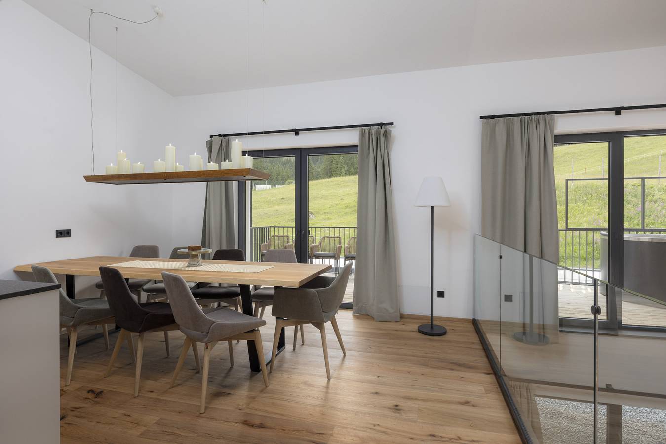 Ganze Wohnung, Ferienwohnung für bis zu 9 Personen mit Sauna und Hot Tub in Berwang, Außerfern