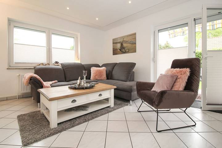 Ferienhaus für 6 Personen, mit Terrasse und Garten in Norden - 4