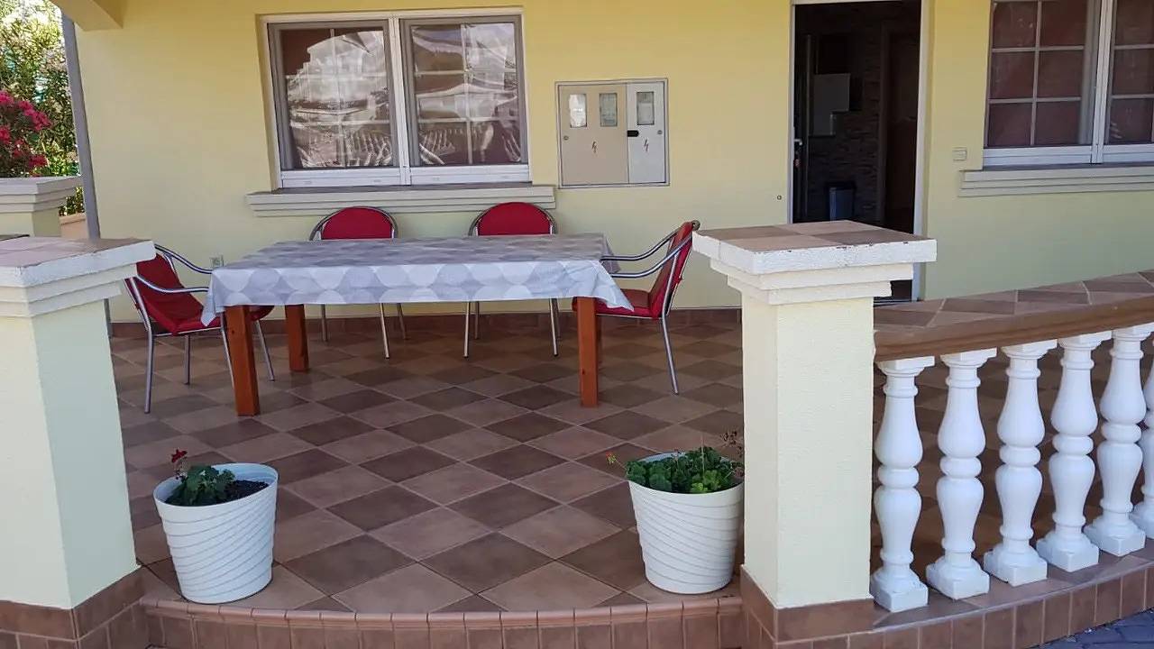 Appartamento vacanze a Vir a partire da 165€ a notte