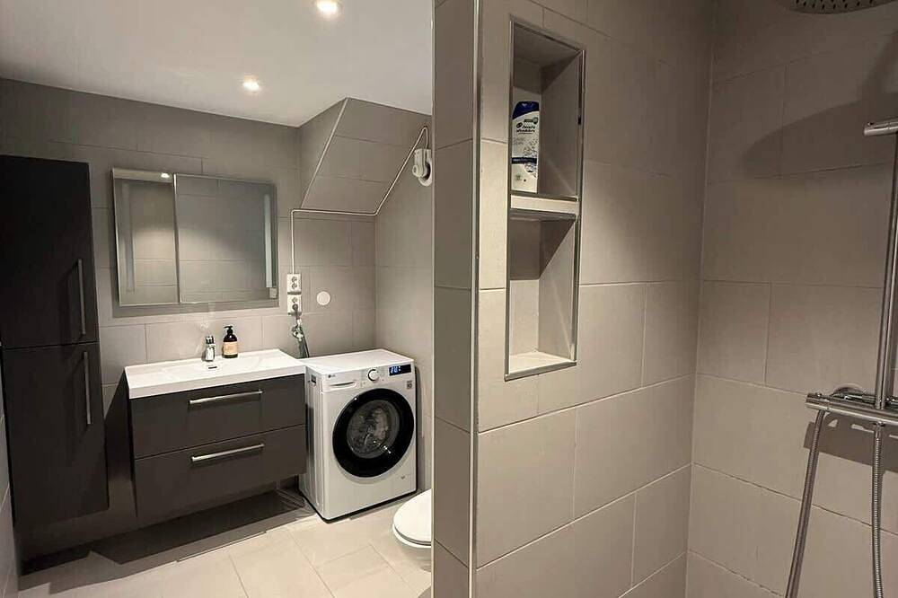 Ganze Wohnung, 2-Bedroom Apartment w/ Free Parking in Haugesund