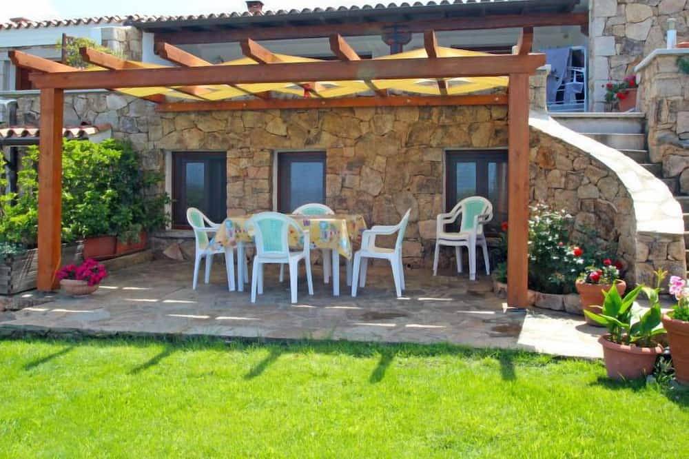 Ganze Wohnung, Ferienwohnung Viola by Interhome in Porto Ainu, Baia Sant'Anna