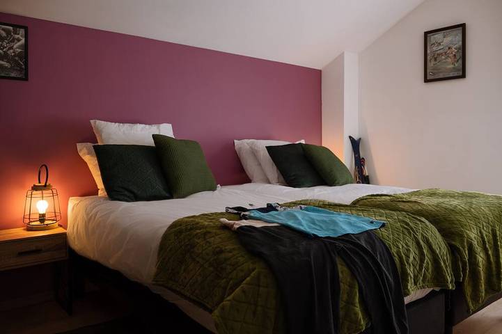 Location de vacances pour 10 personnes, avec jacuzzi ainsi que terrasse et jardin à Frasne - 3