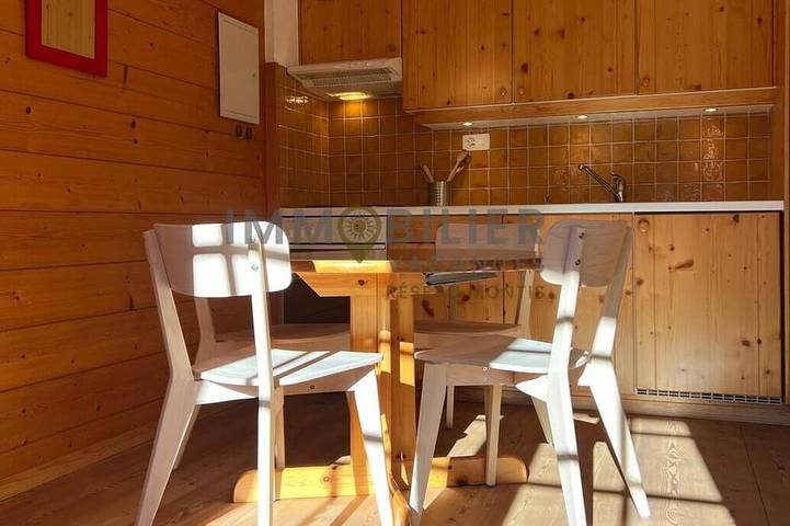 Chalet für 2 Personen, mit Garten in Saint Luc