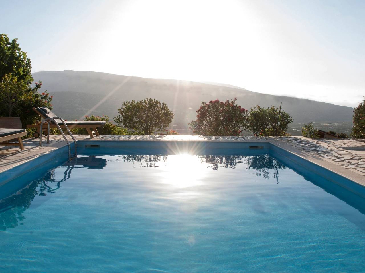 Versteckte Villa mit Pool und herrlichem Blick über die Bucht von Mirabelle und in Lasithi