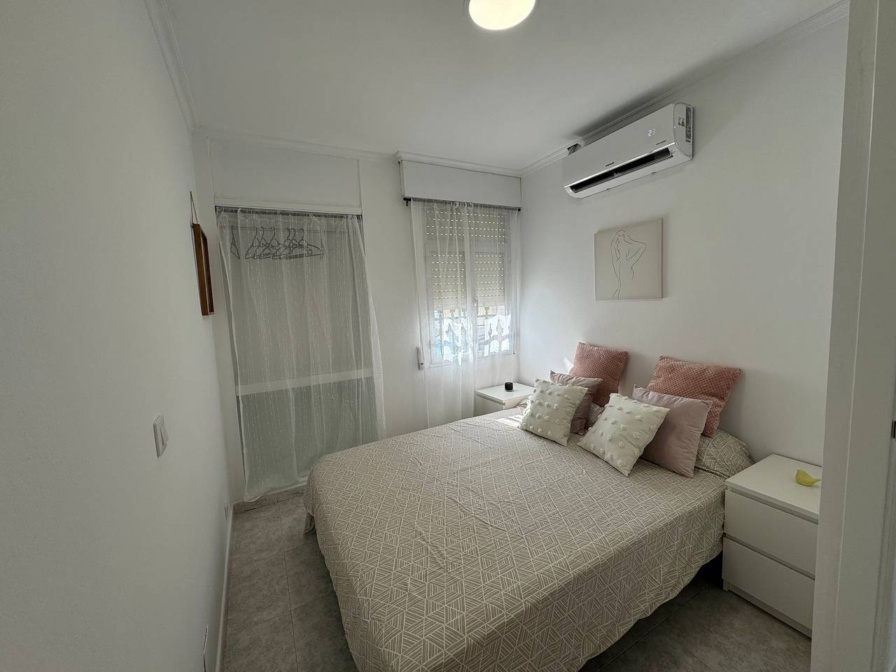 Entire apartment, Apartment '6 Pax ·2 Double Rooms · A400m Beach' with Wi-Fi and Air Conditioning in Cedeira, Galician Coast