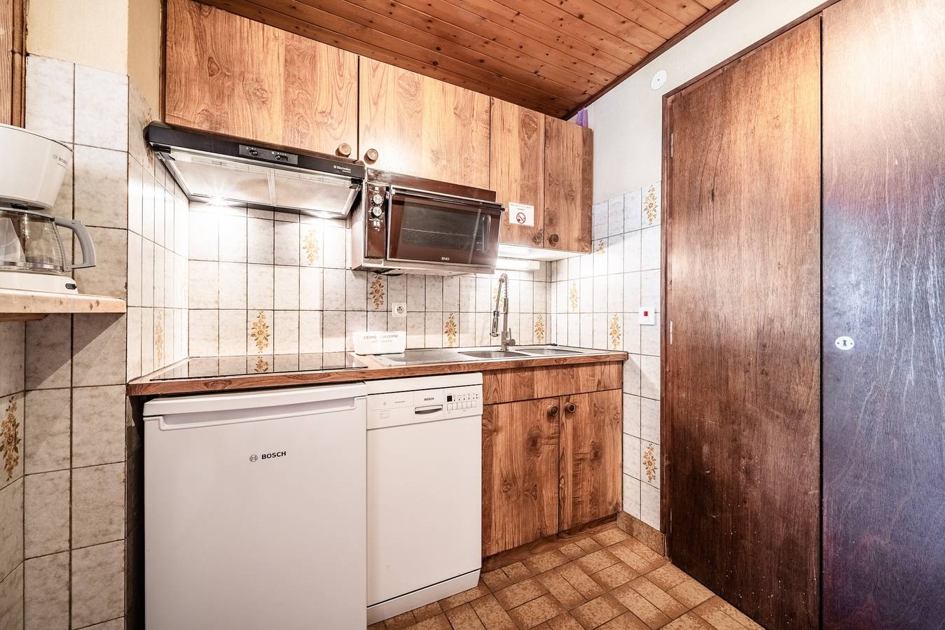 Appartement entier, Appartement 'La Pointe Des Mattes' avec vue sur la montagne, terrasse privée et Wi-Fi in La Chapelle-d'Abondance, Les Portes du Soleil