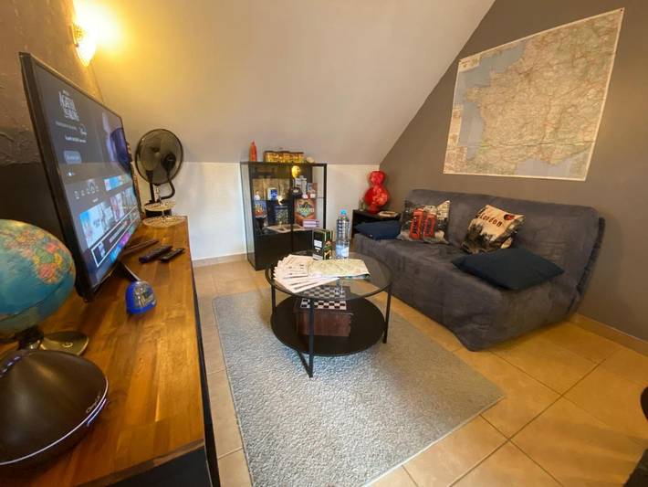 Gîte pour 8 personnes, avec jardin et vue à Le Vaudoué - 4