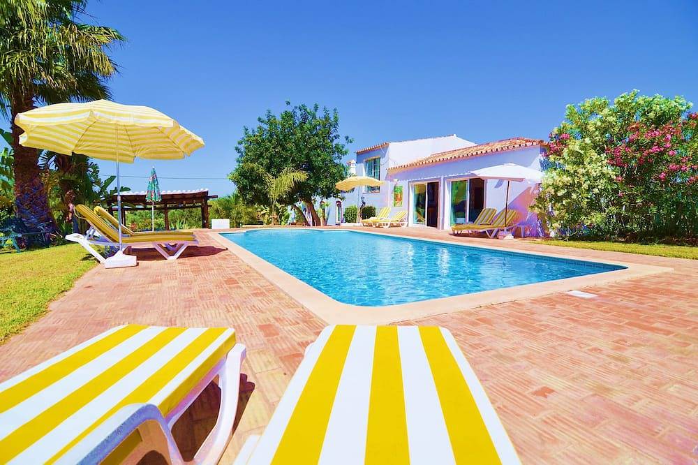 Hermosa casa de campo restaurada típica de Algarve con piscina privada y vista al mar in Salir, Distrito de Faro