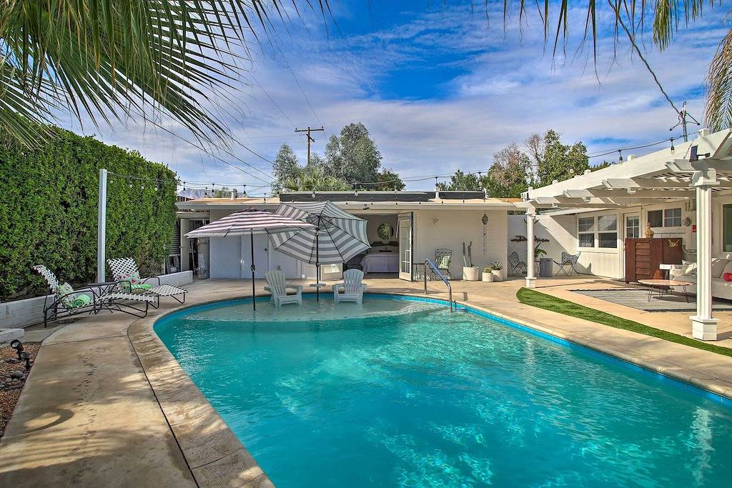 Ganze Wohnung, Neu! Palm Desert Casita mit Pool - 1 Mi. nach El Paseo in Palm Desert, Coachella Valley