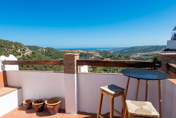 Studio für 2 Personen, mit Balkon und Kinderpool in Casares