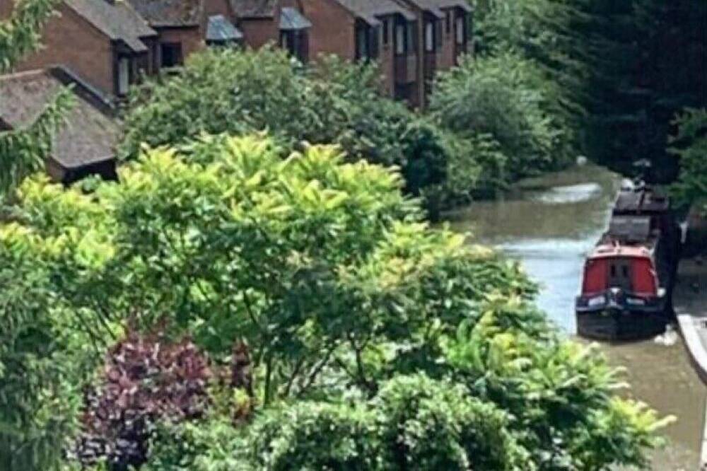 Apartment for 4 People in Stratford upon Avon, Heart of England