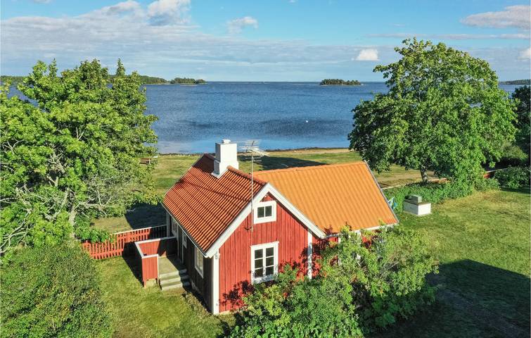 Hus för 6 Personer, med Terass och Trädgård i Kalmar Län