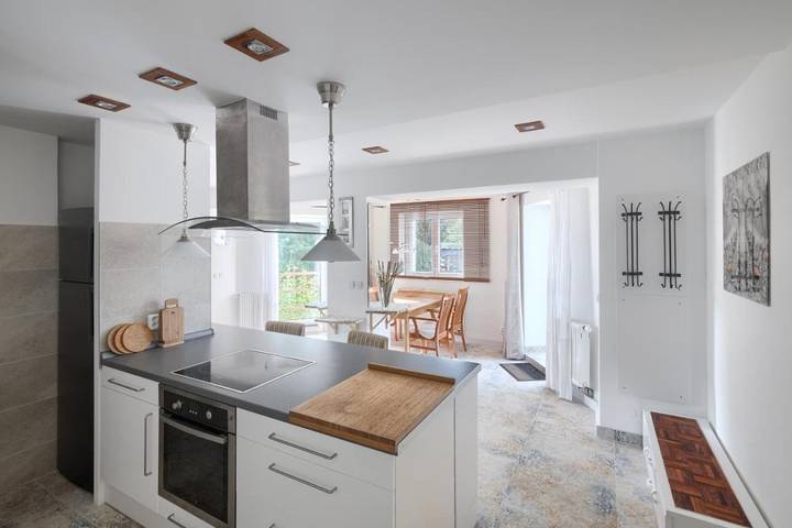 Ferienwohnung für 5 Personen, mit Garten und Ausblick sowie Terrasse