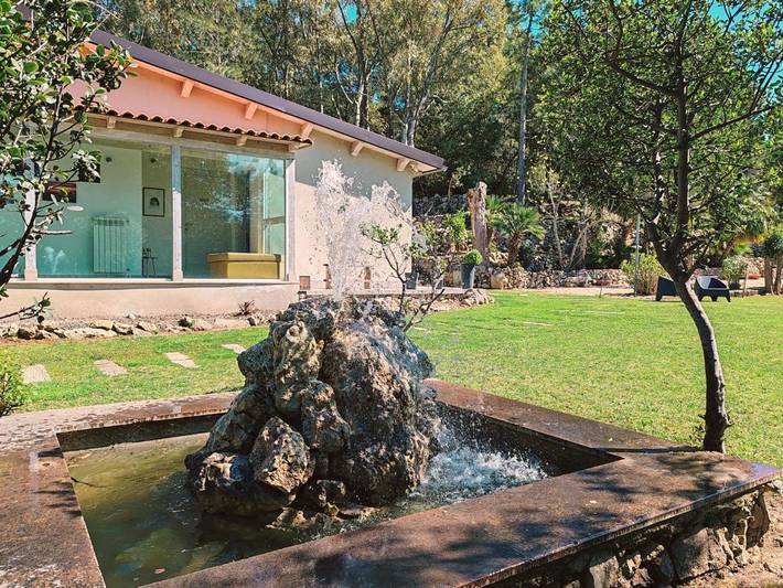 Ferienwohnung für 2 Personen, mit Terrasse und Garten sowie Ausblick in Ossi
