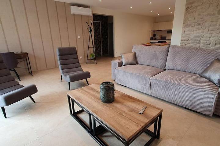 Location de vacances pour 4 personnes, avec vue et terrasse à Fontaine-sur-Ay - 2