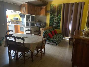 Gîte pour 6 personnes, avec terrasse à Saint-Thibéry