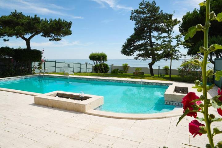 Villa pour 10 personnes, avec piscine et jardin ainsi que balcon et vue à Royan - 4