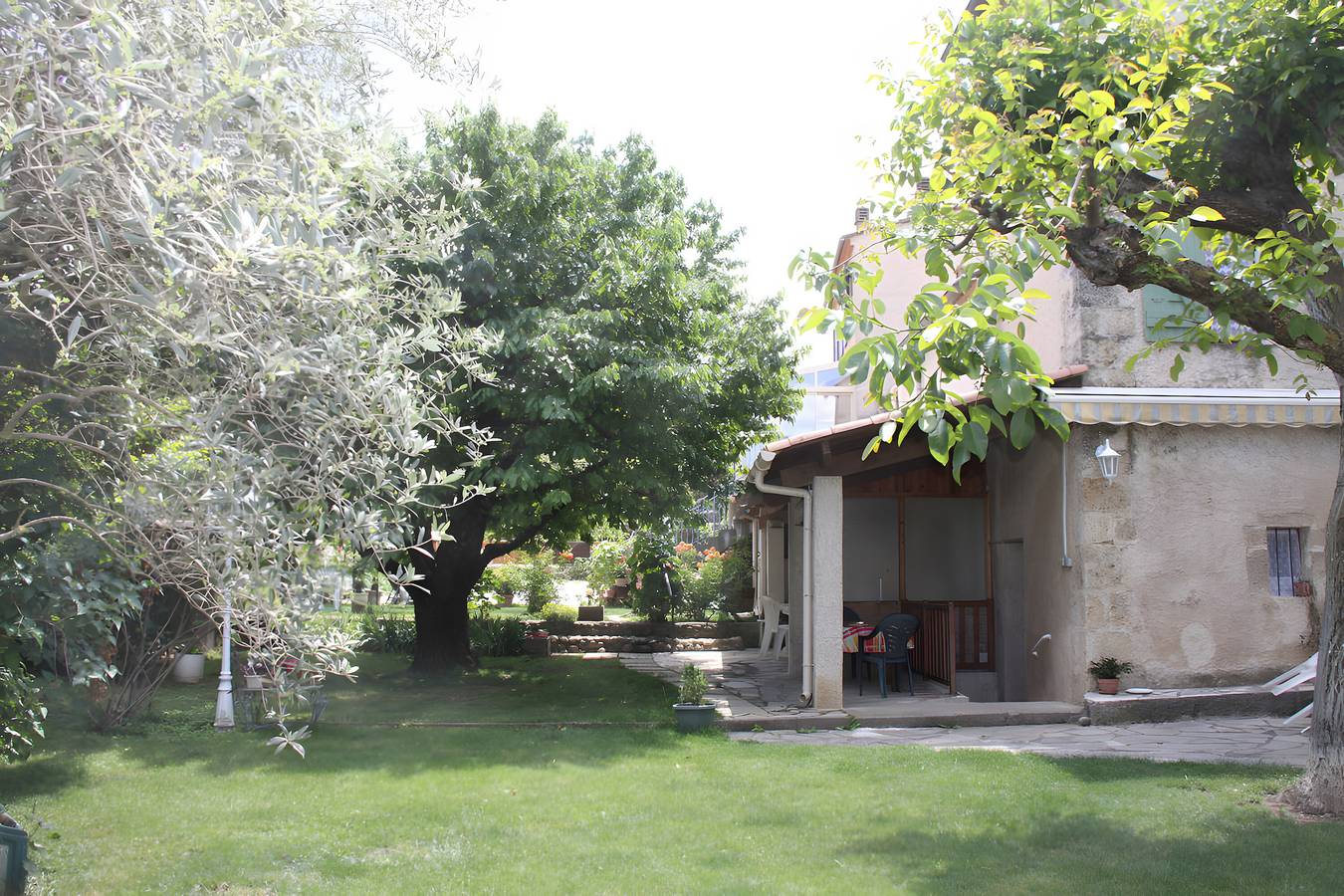Casa de vacaciones 'Marion' con piscina compartida, terraza privada y Wi-Fi in Allemagne-en-Provence, Parc naturel régional du Verdon