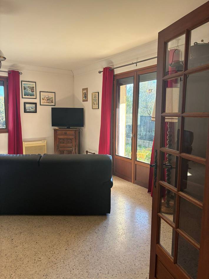 Casa confortevole con terrazza privata, Wi-Fi e aria condizionata a Saint-Gilles in Saint-Gilles (Francia), Costa mediterranea (Francia)