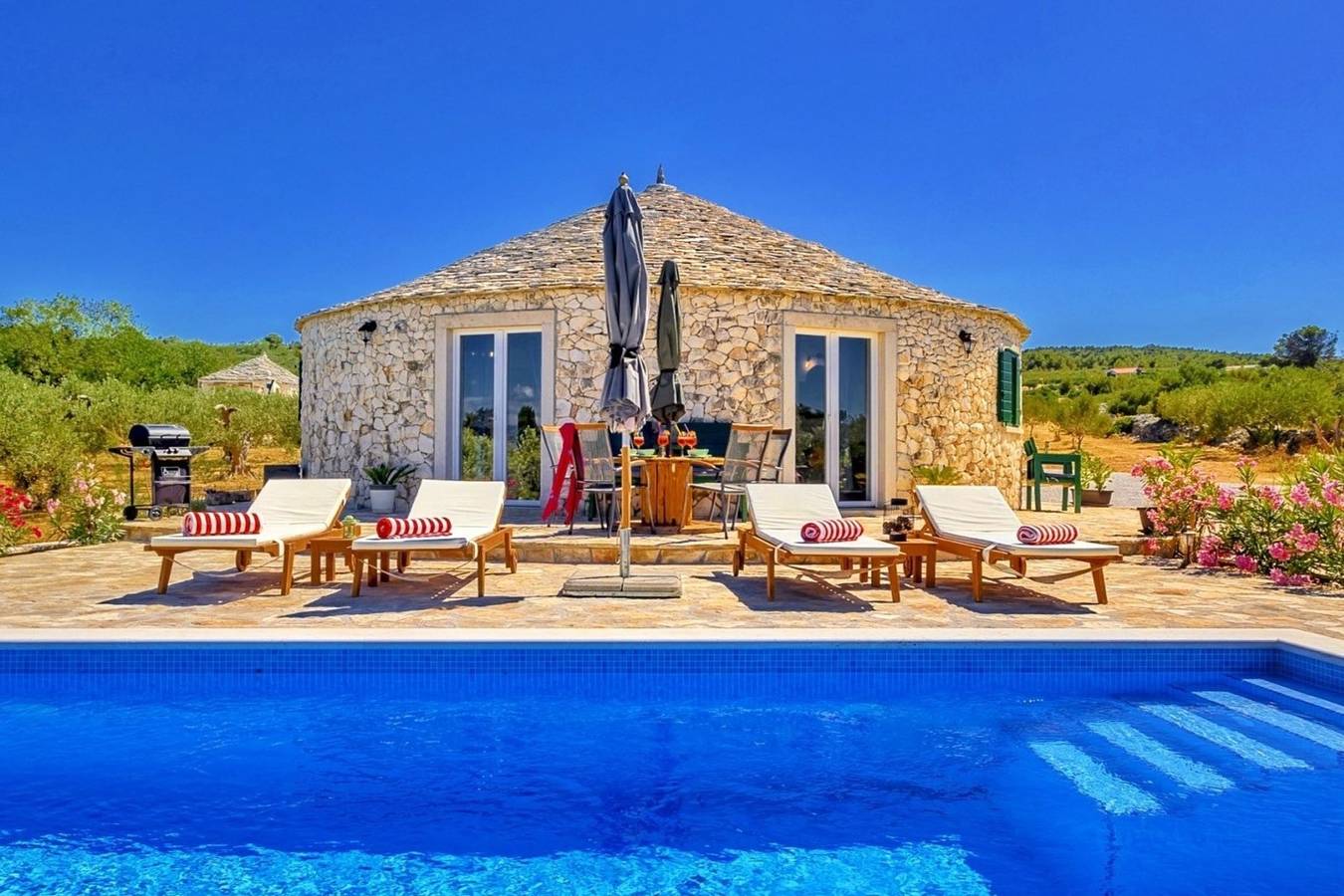2-Zimmer-Haus mit Terrasse und Meerblick Mirca, Brac K-23797 in Sutivan, Brac
