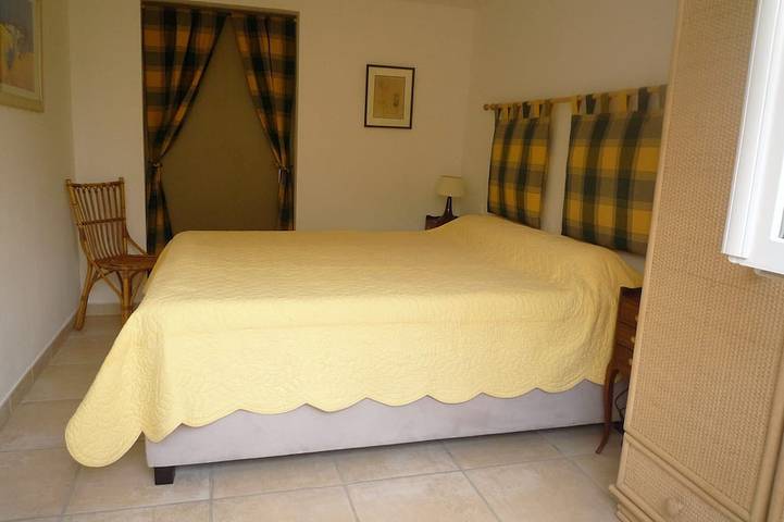 Gîte pour 4 personnes, avec terrasse et jardin à Saint-Jeannet - 2