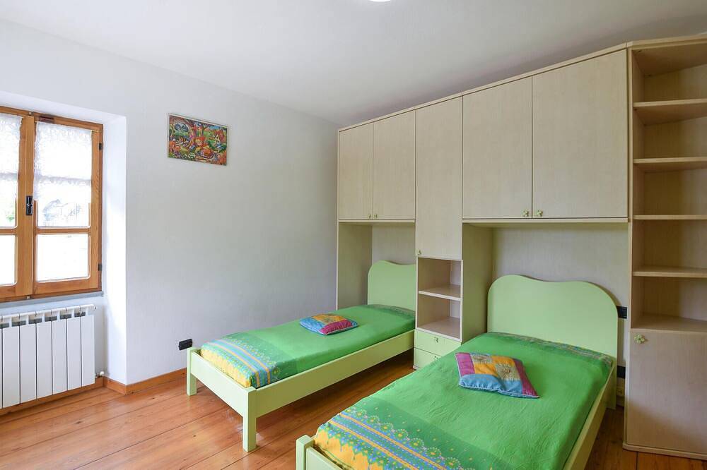 Appartamento intero, 2 bedroom stunning apartment in Comuneglia in Toceto, Varese Ligure
