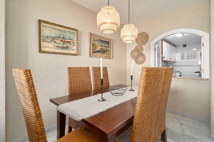 Appartement entier, Appartement 'Sevillanos' en première ligne de plage - Cotobro/San Cristóbal in La Veintiuna (dog beach) (Almuñecar), Almuñecar