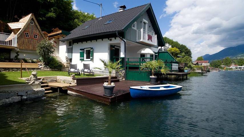 Ferienwohnung für 6 Personen, mit Balkon und Terrasse sowie Garten und Pool in Kärnten
