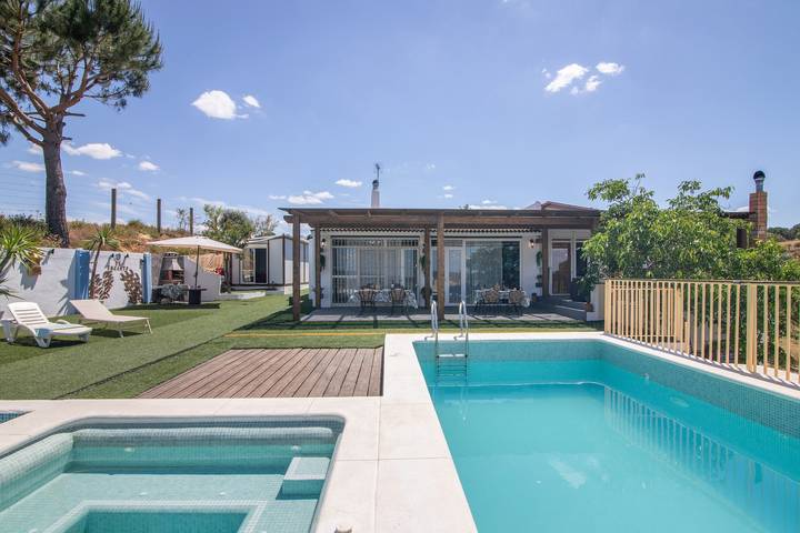 Casa rural para 8 personas, con Balcón además de Jardín y Piscina para niños en Villarrasa, Provincia de Huelva
