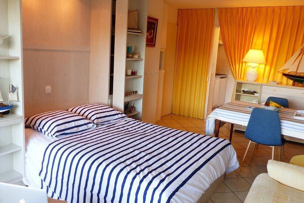 Appartement entier, Charmant studio vue sur mer à Locmariaquer in Locmariaquer, Côte des Mégalithes