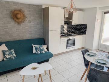 Gîte pour 3 personnes, avec jardin à Pirou